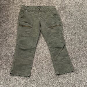 Women's Olive Camo Cargo Capris